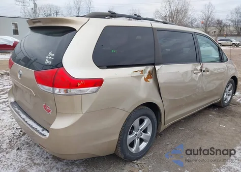2013 Toyota Sienna Le V6 8 Passenger from USA, damaged, VIN 5TDKK3DCXDS342437